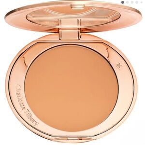 Charlotte Tilbury Air Brush Flawless Finish Powder. #3 Tan . New